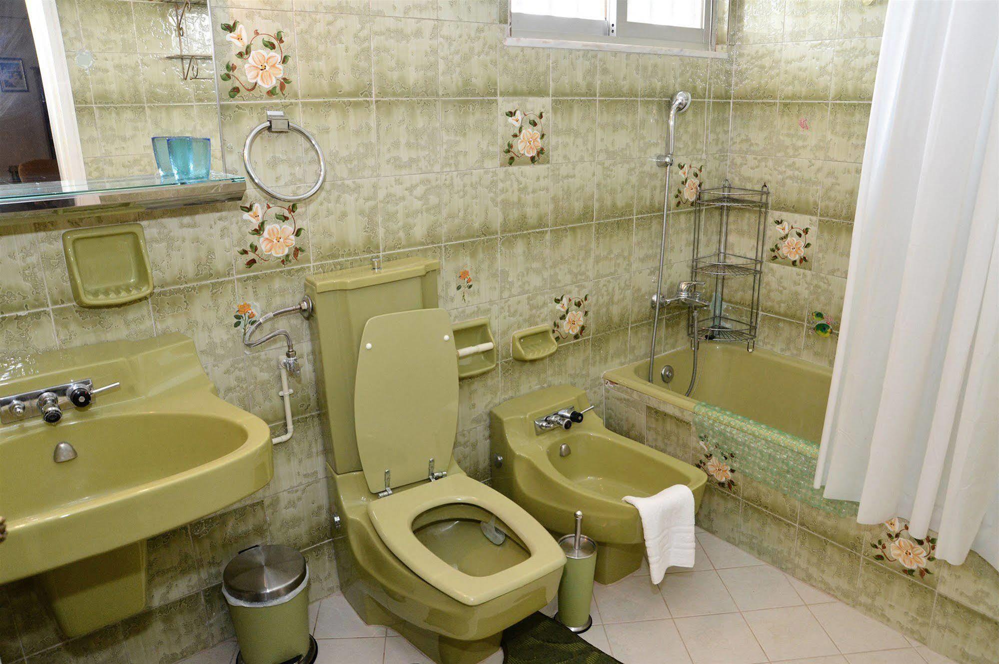 Noble Inn Loutraki  Ngoại thất bức ảnh