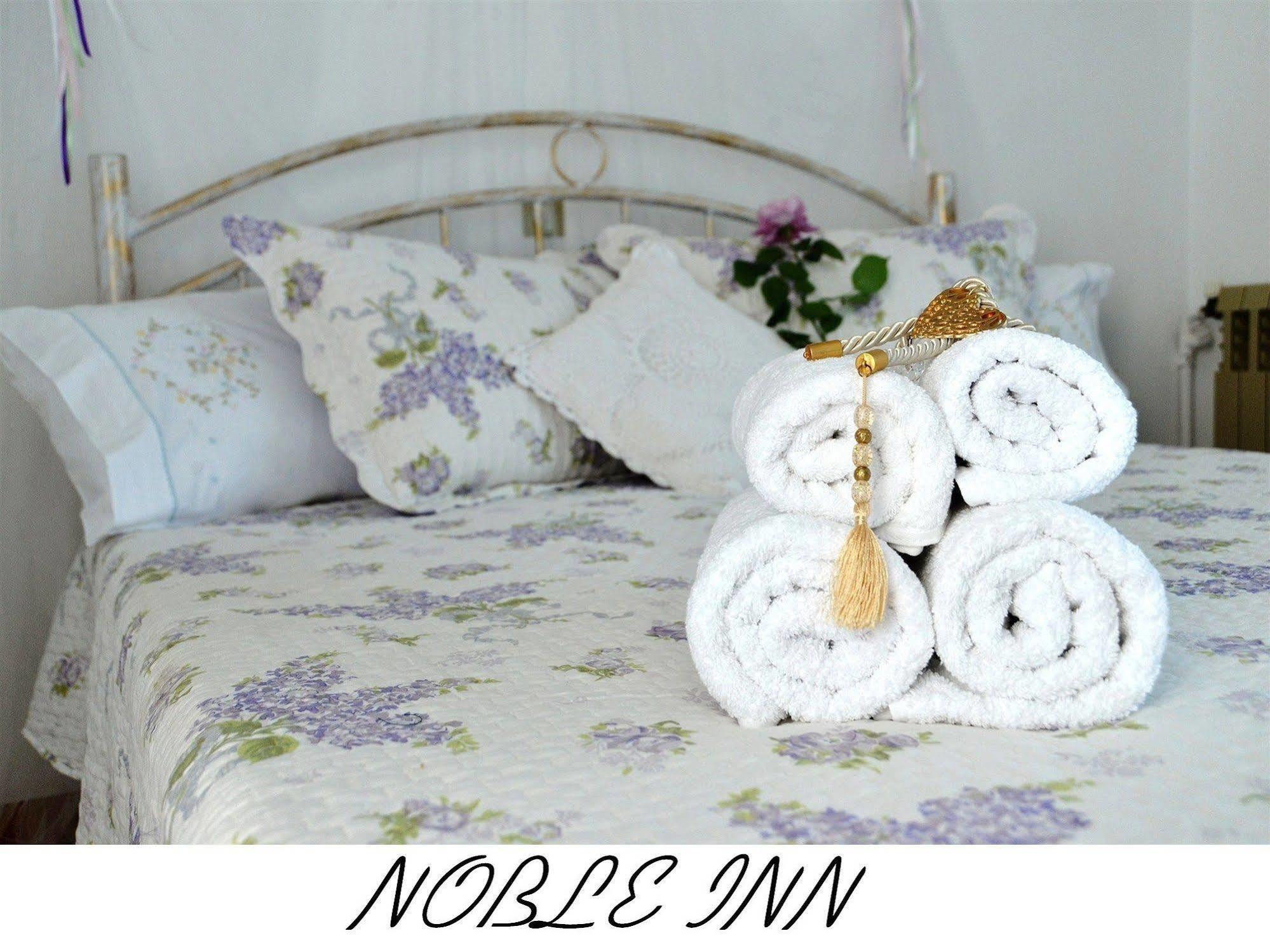 Noble Inn Loutraki  Ngoại thất bức ảnh