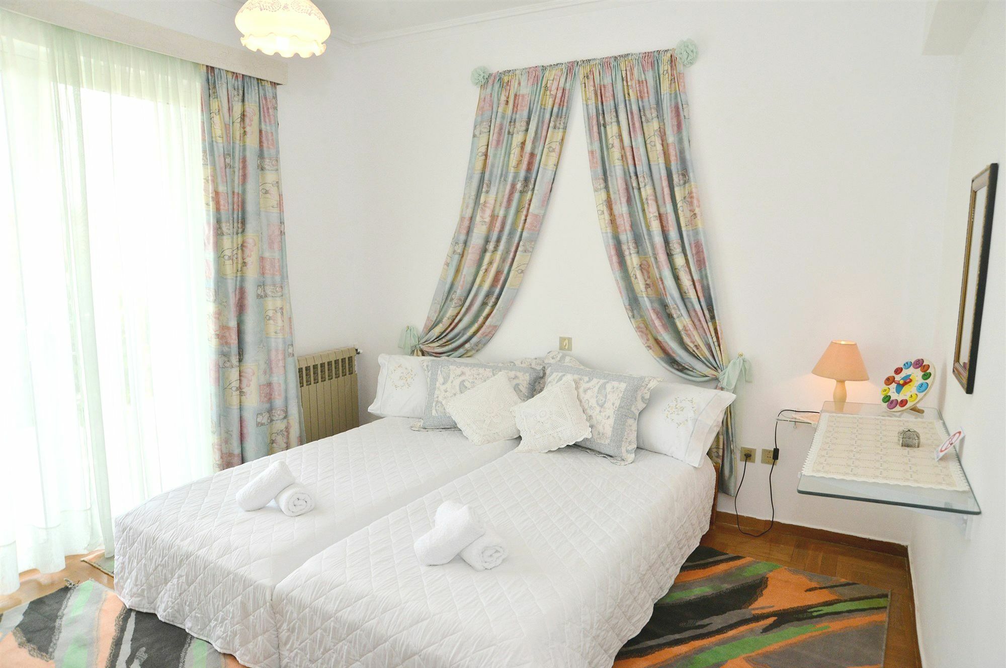 Noble Inn Loutraki  Ngoại thất bức ảnh
