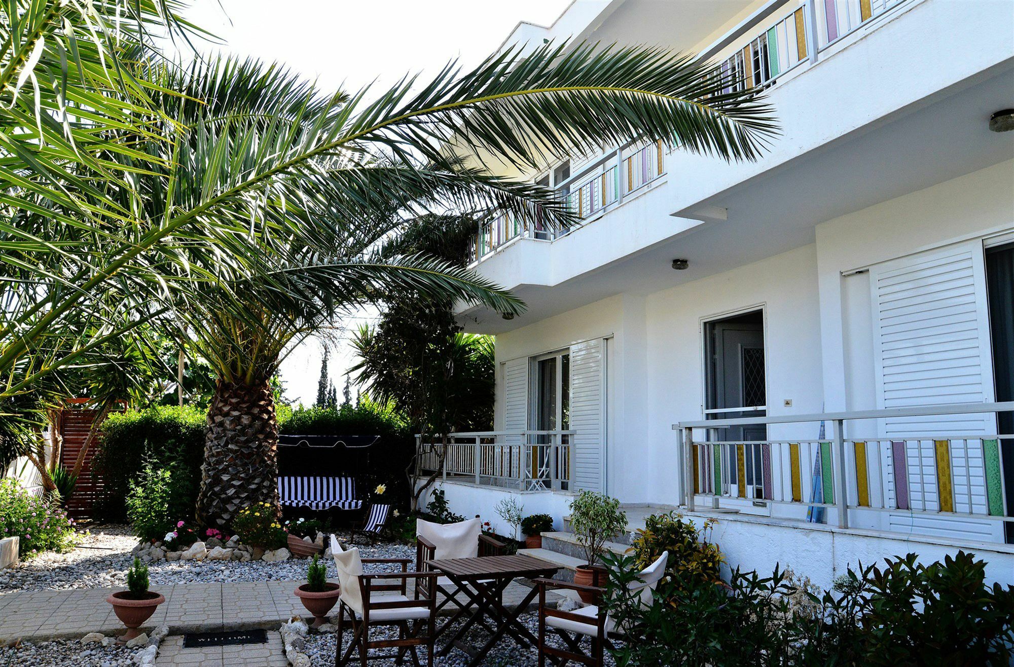 Noble Inn Loutraki  Ngoại thất bức ảnh
